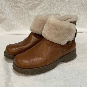 Naot Leather Ankle Bootie size 37